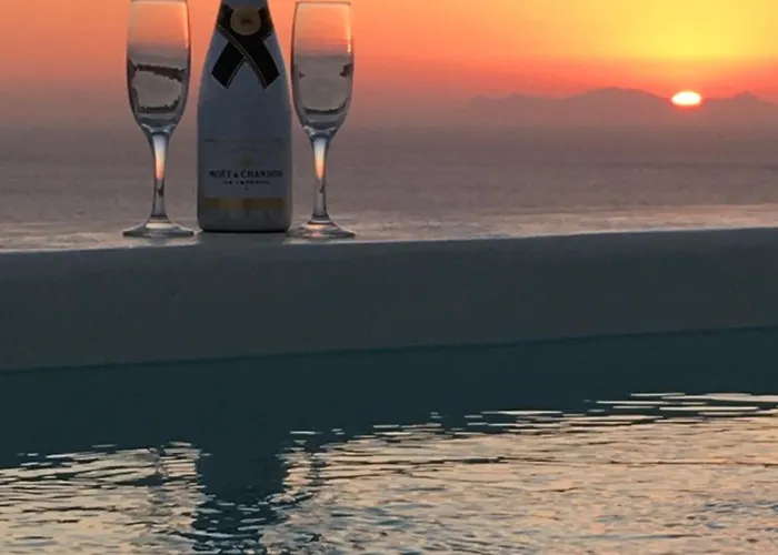 Santolia Art Suites Oia 