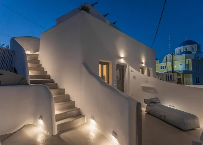 Hotel sulla spiaggia a Fira (Santorini)
