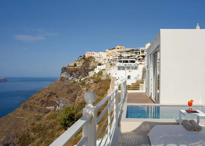 Nefeles Luxury Suites Fira 
