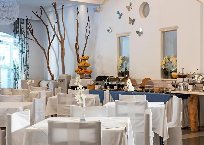 Hoteles de 4 Estrellas en Perissa (Santorini) 