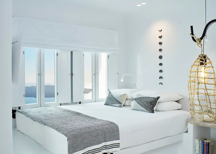 Fira (Santorini) Hotels With Pool