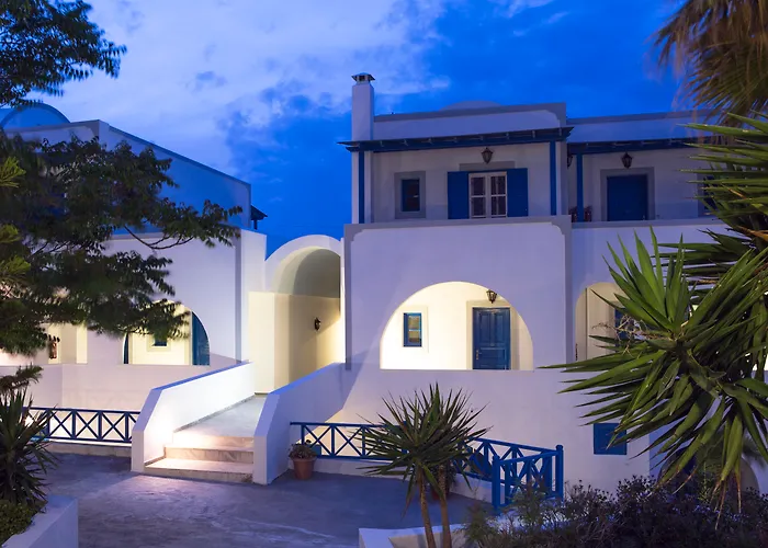 Maistros Village Karterados 
