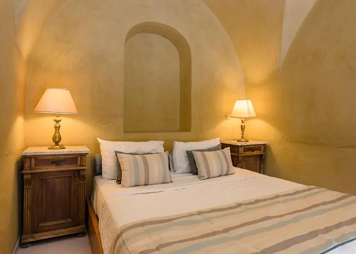 Best 5 Spa Hotels in Pyrgos Kallistis for a Relaxing Getaway