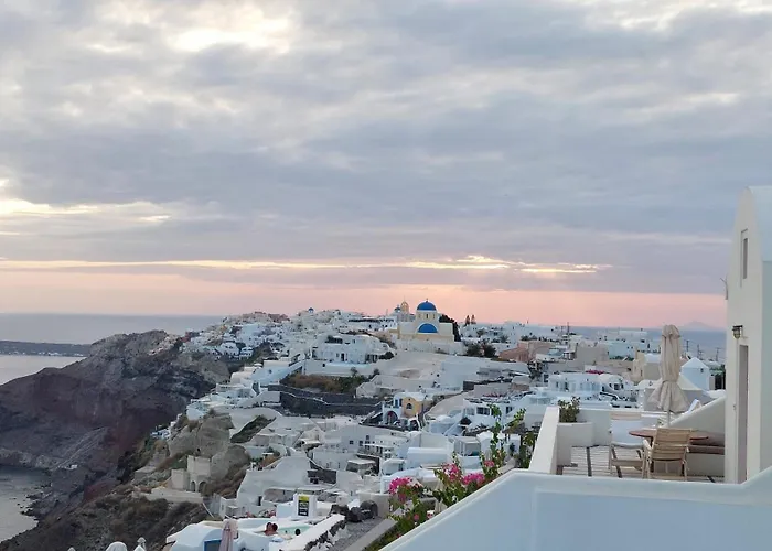 Hotels in Oia