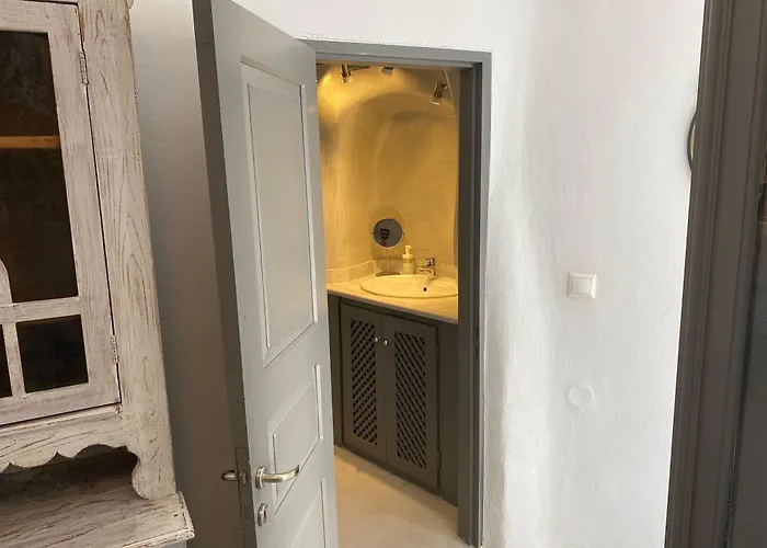 Theodora Suites (Adults Only) Oia 
