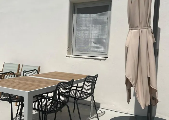 Mod Santorini Vegan Accommodation Fira 