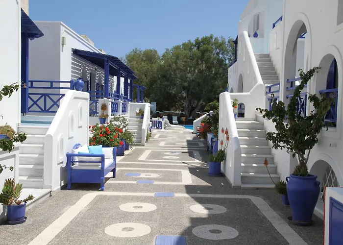 Samson΄S Village Perissa 