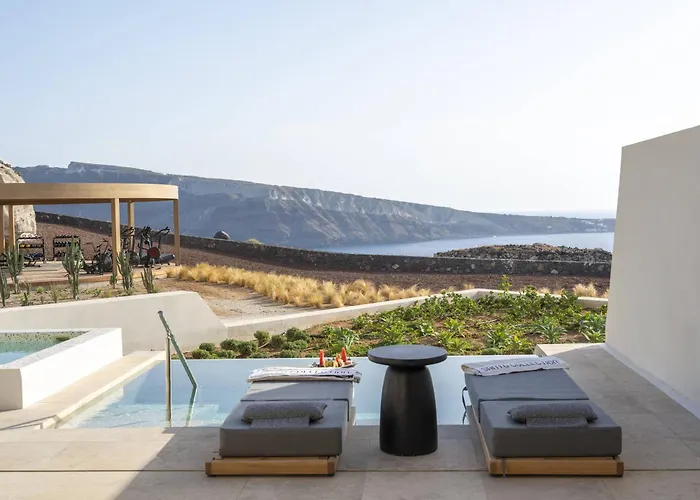 Santo Mine Oia Suites