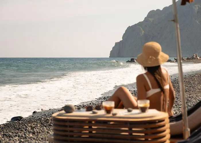 Radisson Blu Zaffron Resort, Santorini (Adults Only) Kamári 5 étoiles