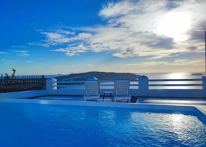 Megalochori (Santorini) hotels near Red Beach