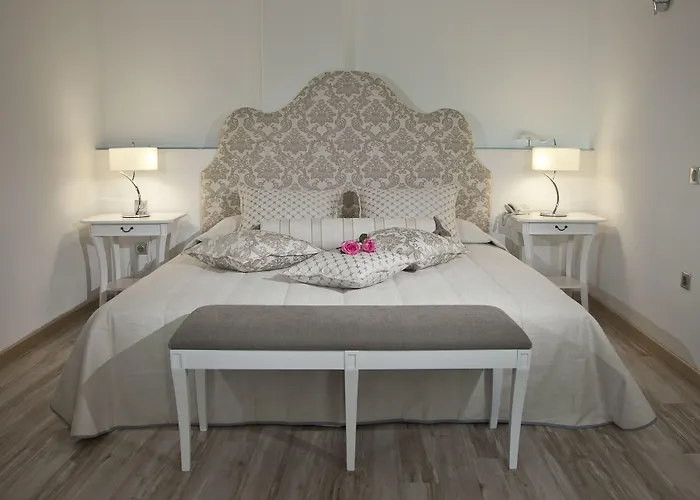 Delfini Villas Ia