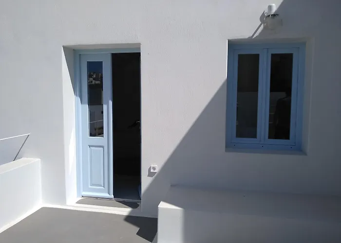 Genesis Cave Houses Oia 