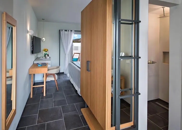 Meltemi Excelsior Suites Perissa 
