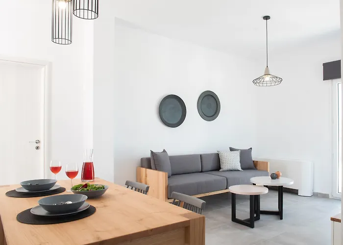 Valery Suites Fira 