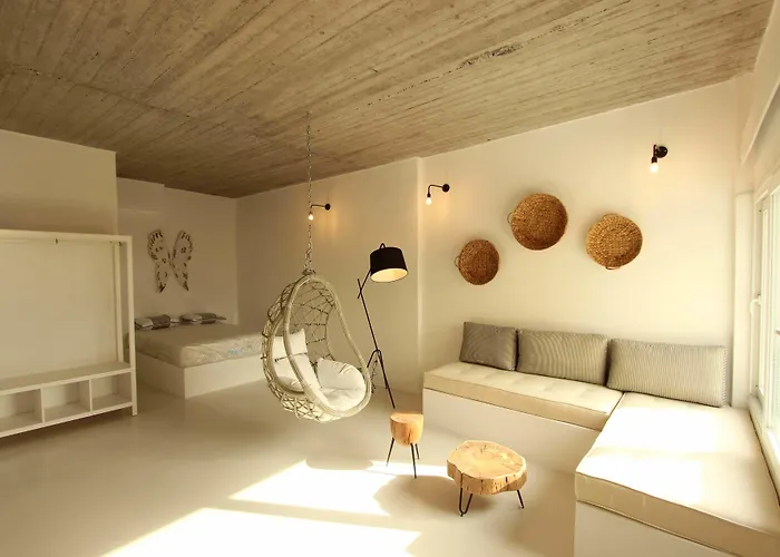 Mesanto Luxury Suites Megalochori 