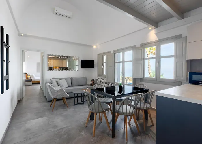 Pet friendly Theano Cave Suites & Villas Imerovigli 