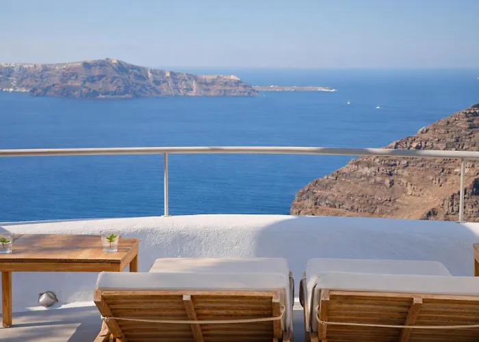 Ikastikies Suites Φηρά