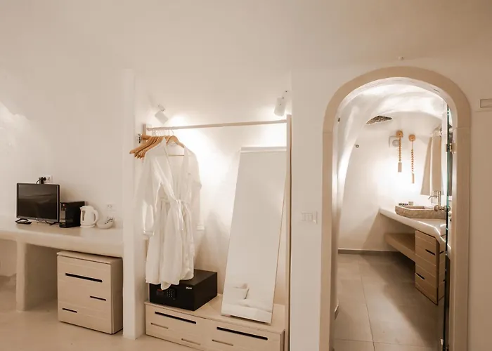 Athina Luxury Suites Fira 