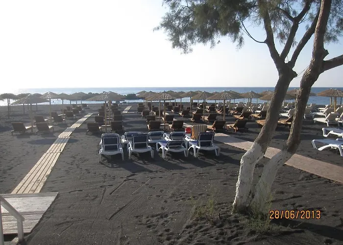 Pet friendly Villa Gambas Beach Studios Kamari 