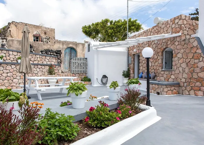 Serenity Houses Pyrgos Kallistis