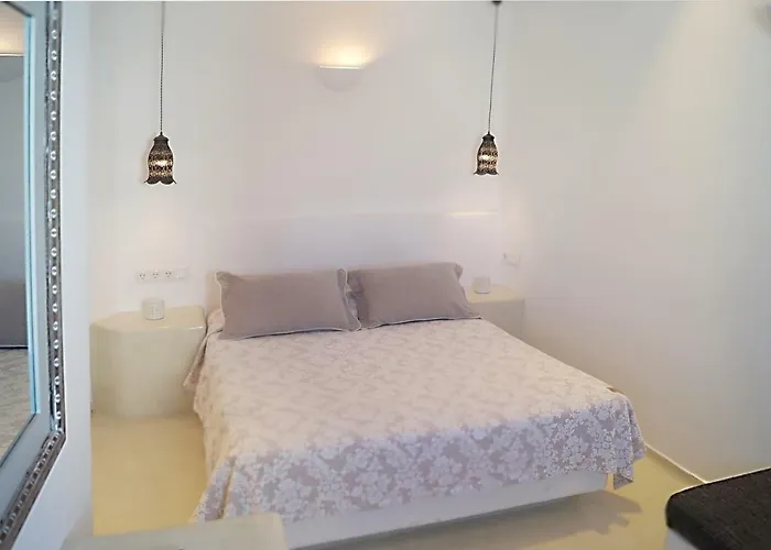 Tataki Hotel Fira 