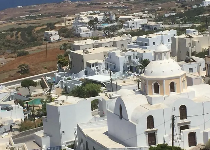Echo Caves Suites Fira 