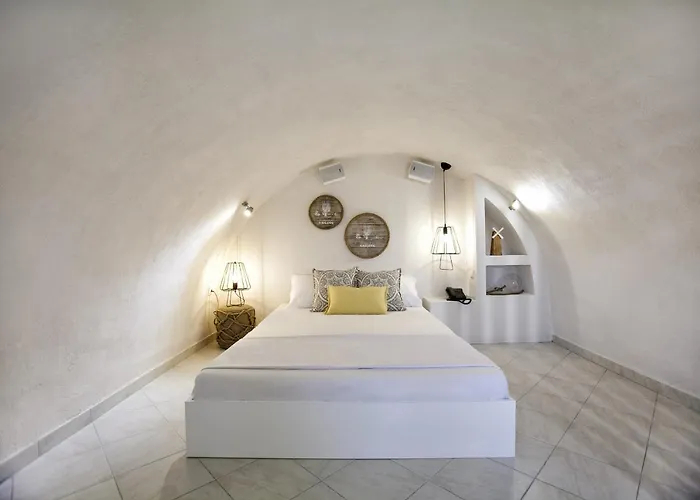 Hotel Privée Santorini Perissa 